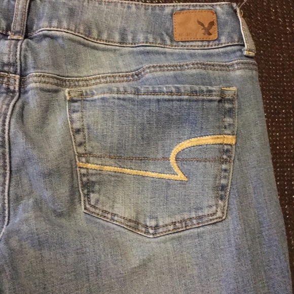 Artist Cut American Eagle Jeans - Picture 4 of 4